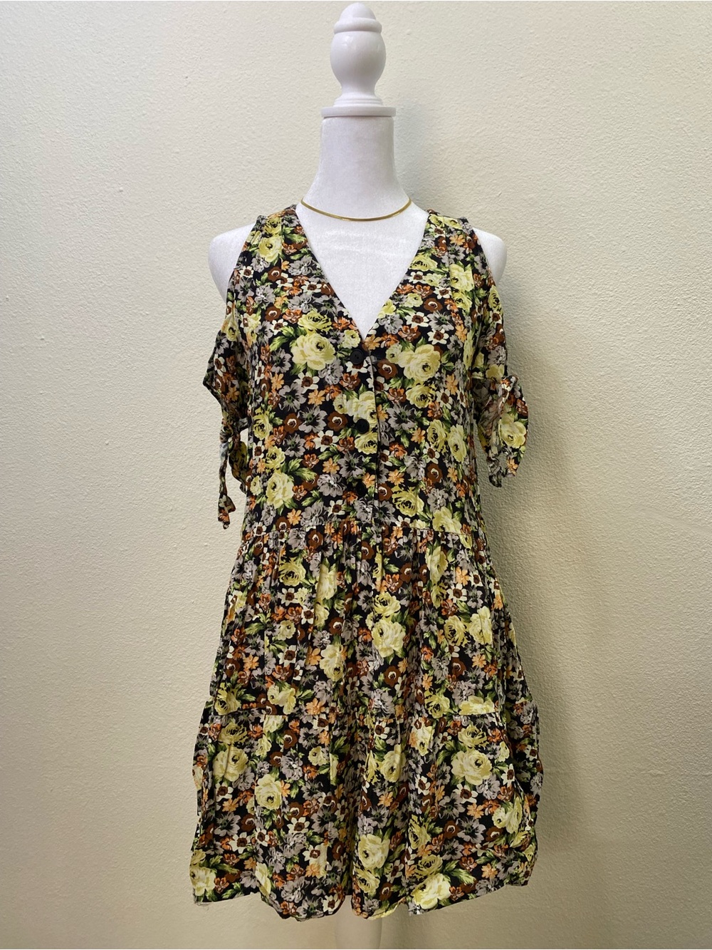 Zara Mini Dark Floral Dress XS Edgy Cold Shoulder V-Neck Flowy Festival Babydoll